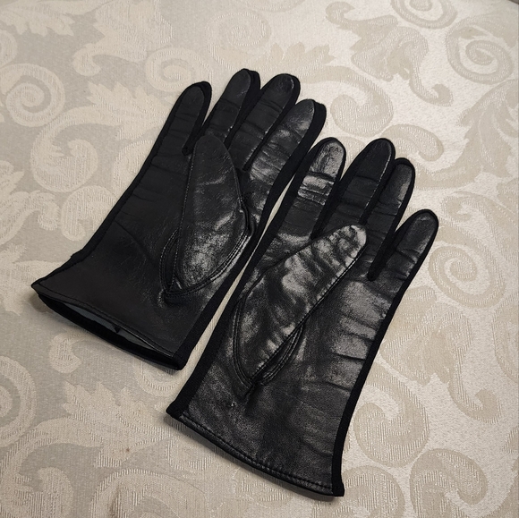 Vintage 90s Black Leather Gloves | Lined Dress Gloves | Made in Japan Size Small - Picture 2 of 7